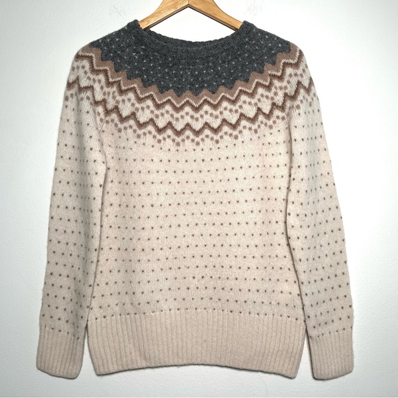Women’s Fair Isles Style Fjallraven Övik Knit Sweater - Picture 2 of 9